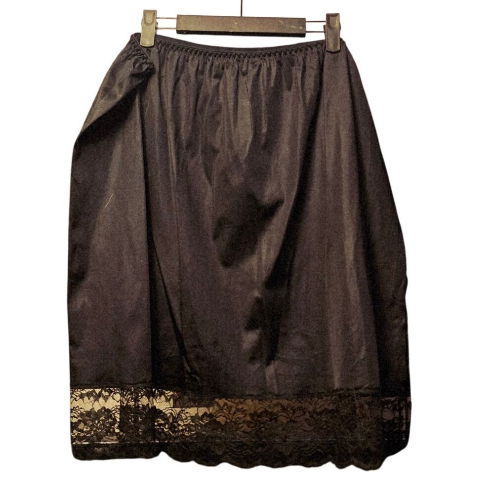 Cabernet black lace hemmed slip size 1x